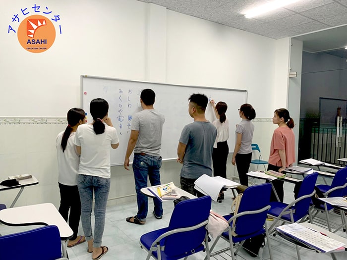 Học tiếng Nhật cho người mới bắt đầu tại Bình Dương - Tiết luyện tập nhóm