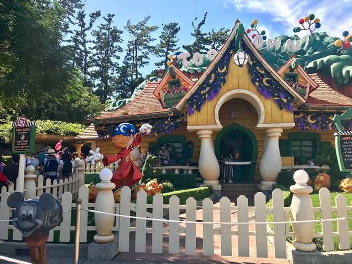 Cùng nhau tung hoành khắp thiên đường giải trí Tokyo Disneyland - DisneySea 